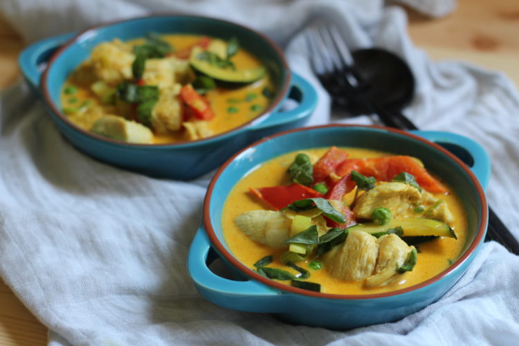 Gelbes Hähnchen Curry