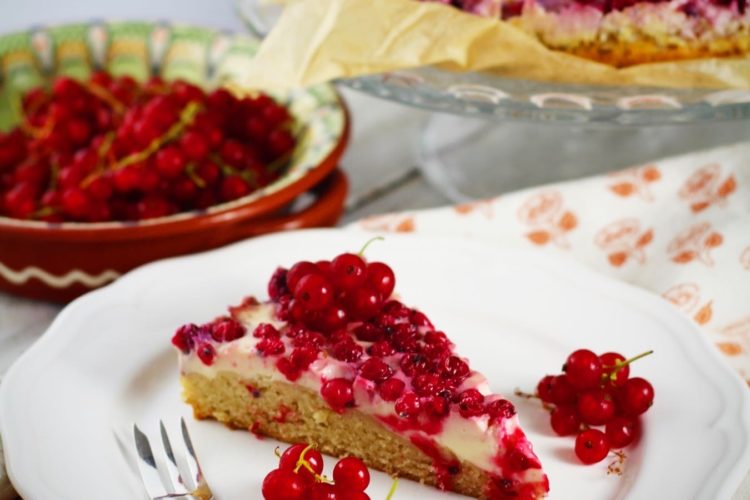 Johannisbeerkuchen mit Creme fraiche