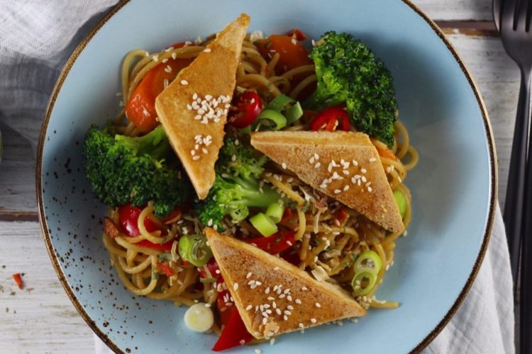 Gebratene Nudeln Bami Goreng Style
